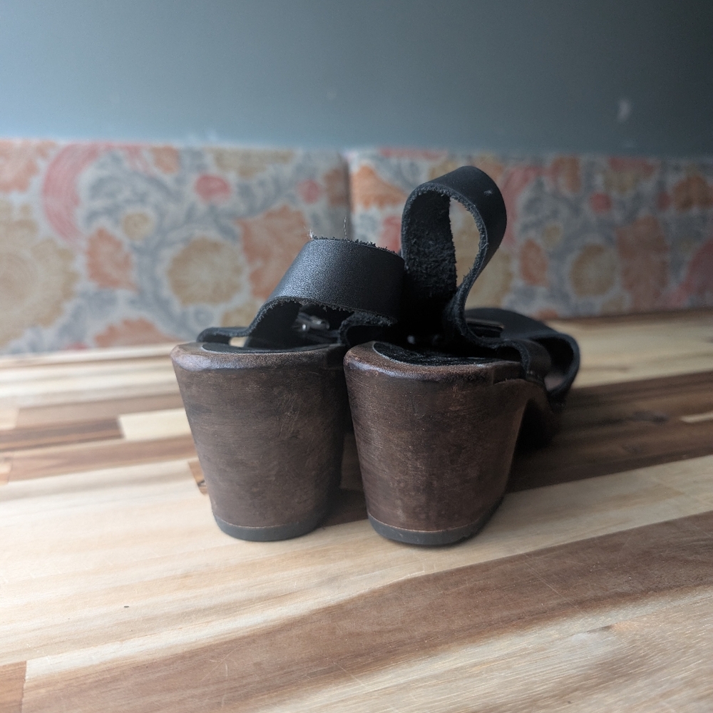 Lotta From Stockholm Black Leather Clog Heels - Picture 3 of 5